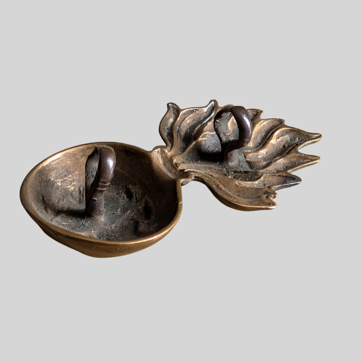WW1 Royal Dublin Fusiliers Collar Badge