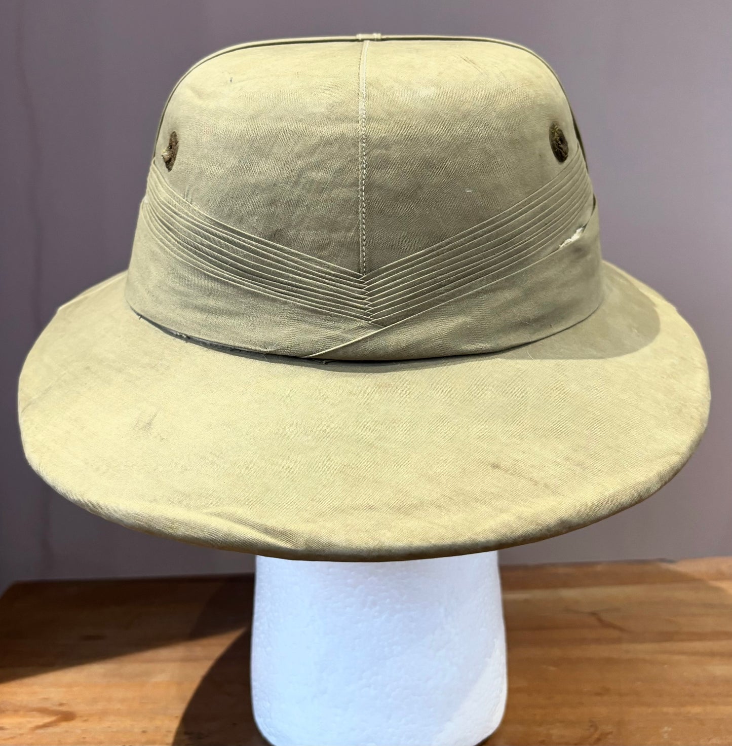 SOLD! WW2 RAF 'India' Pattern Pith Helmet
