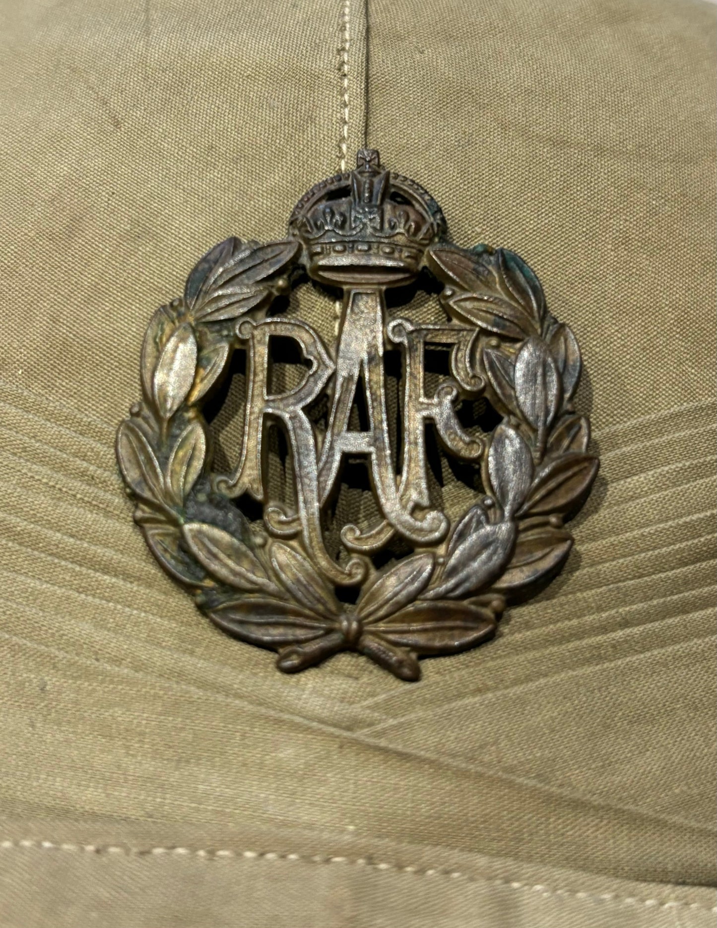 SOLD! WW2 RAF 'India' Pattern Pith Helmet