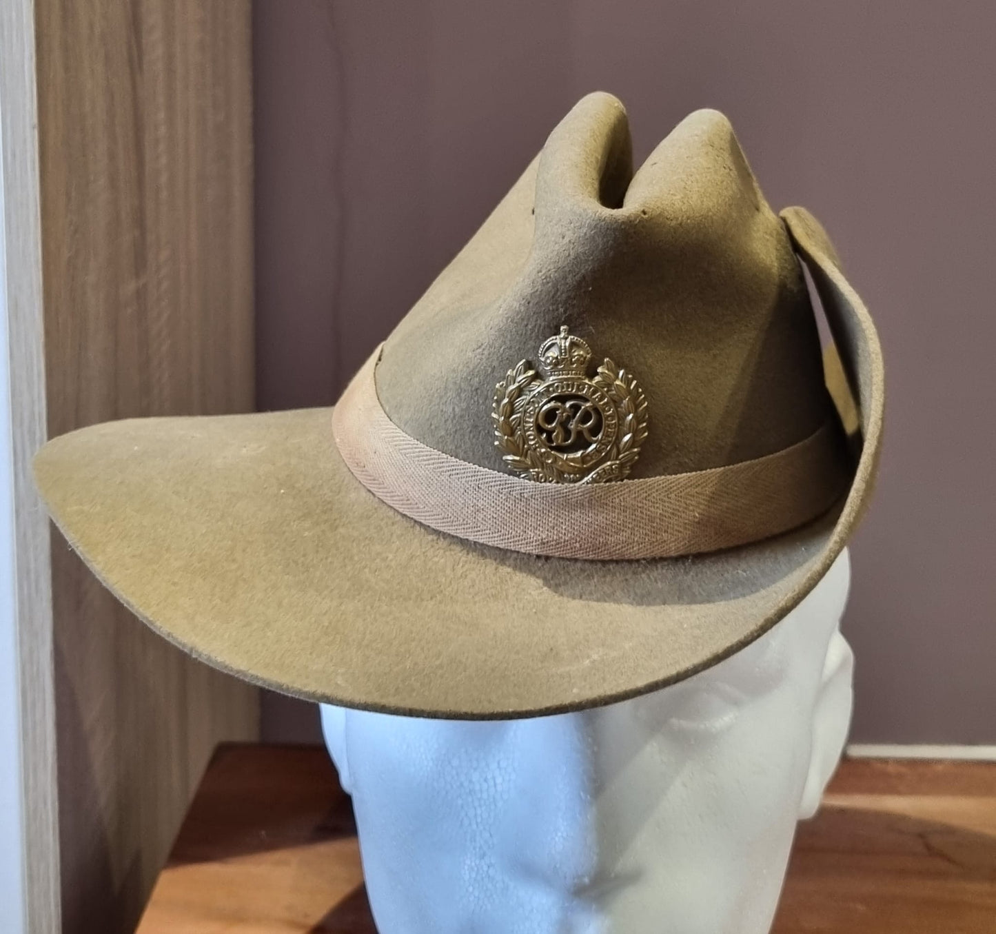 WW2 British Royal Engineers Slouch Hat, Dated 1943