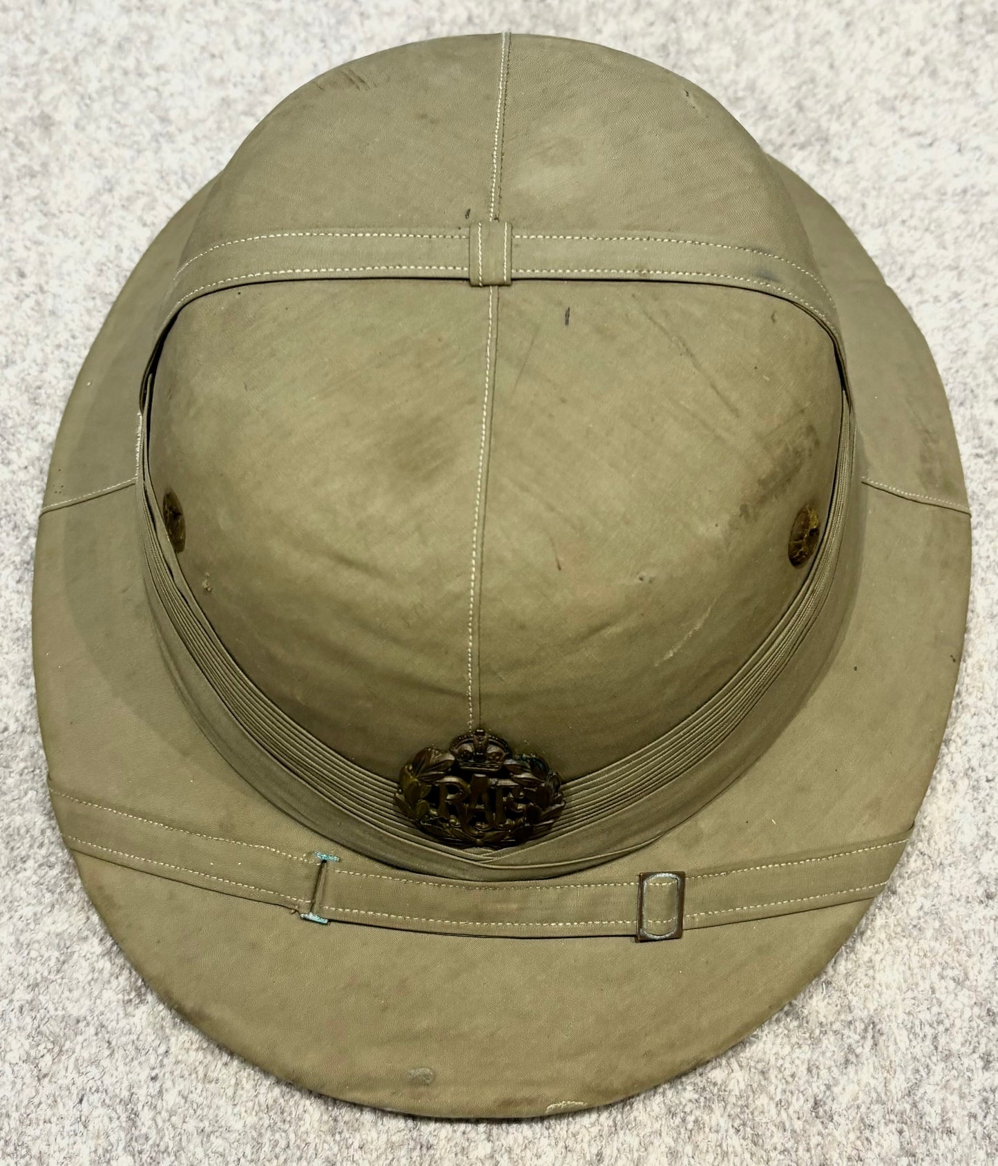 SOLD! WW2 RAF 'India' Pattern Pith Helmet