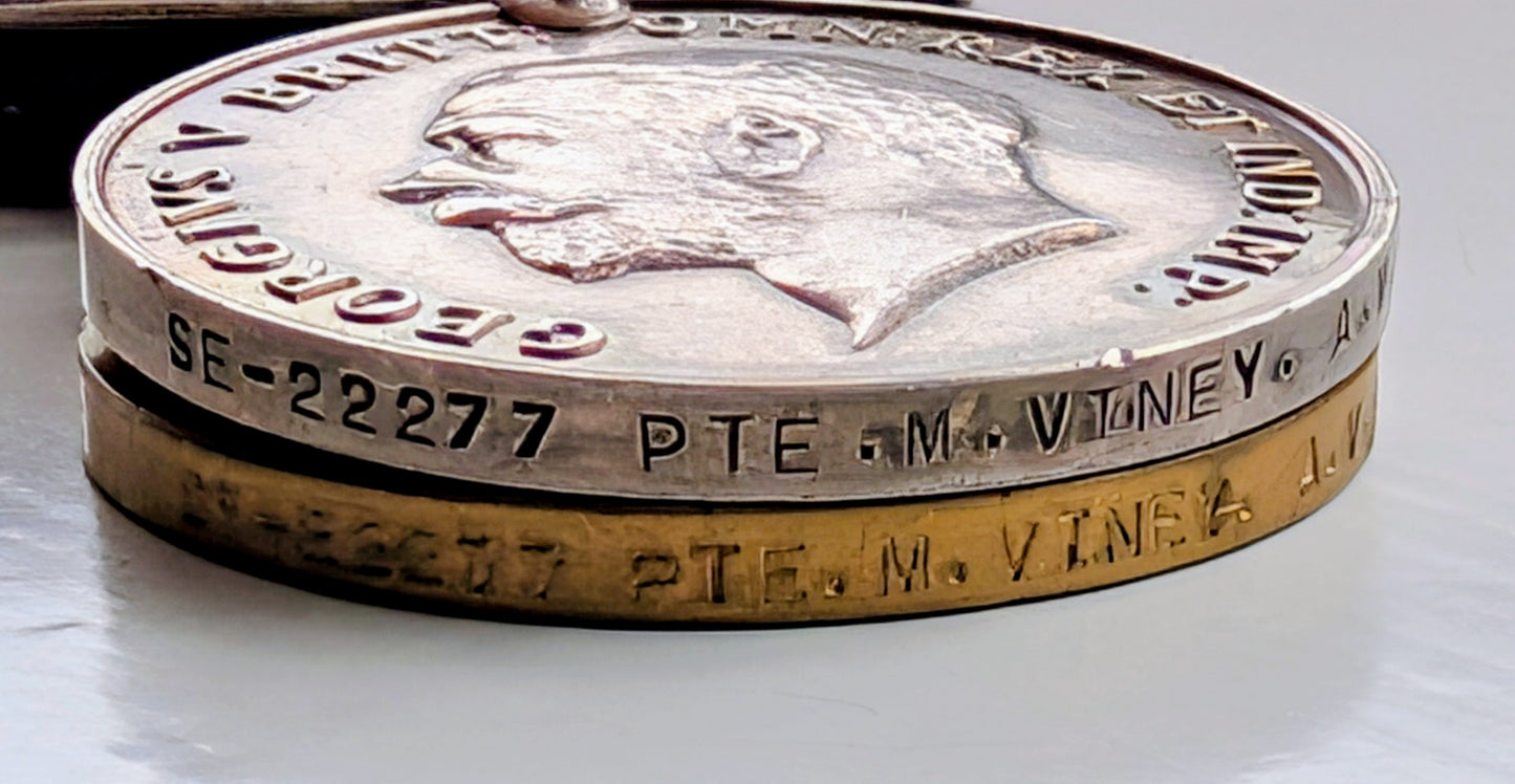 Unique WW1 Medal Set To 4 Brothers Viney Family With 2 Mons Stars With 5th August Clasps