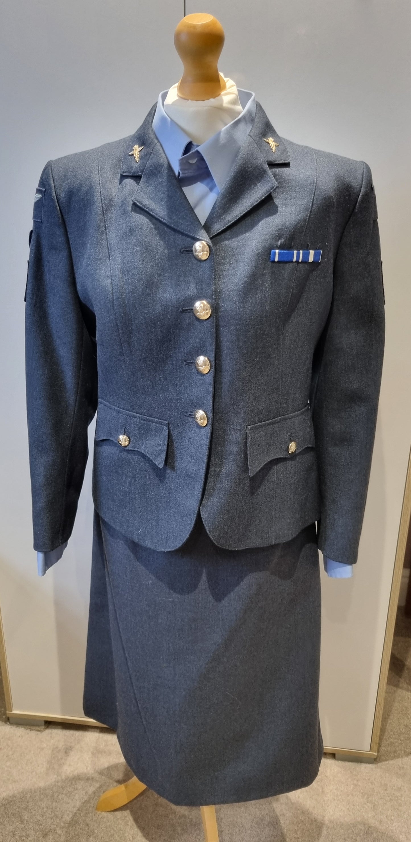 WRAF UK 12-14 RAF Service Dress Uniform Medical Service Jacket Shirt Skirt Cap