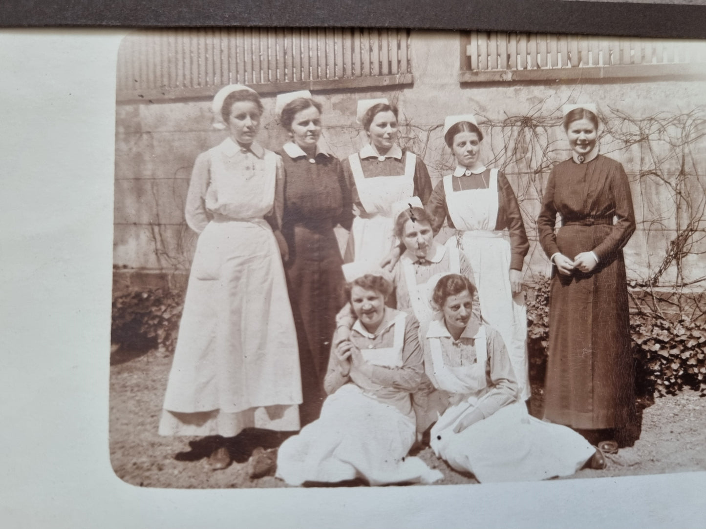 WW1 German Army Nurses Photo Album, 34 Photos