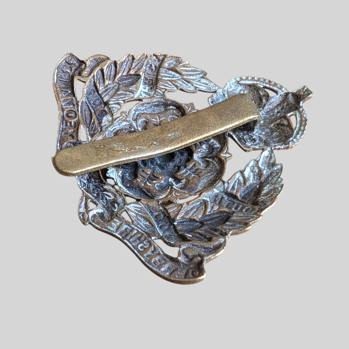 Derbyshire Yeomanry Gilding Metal Cap Badge 1908-22