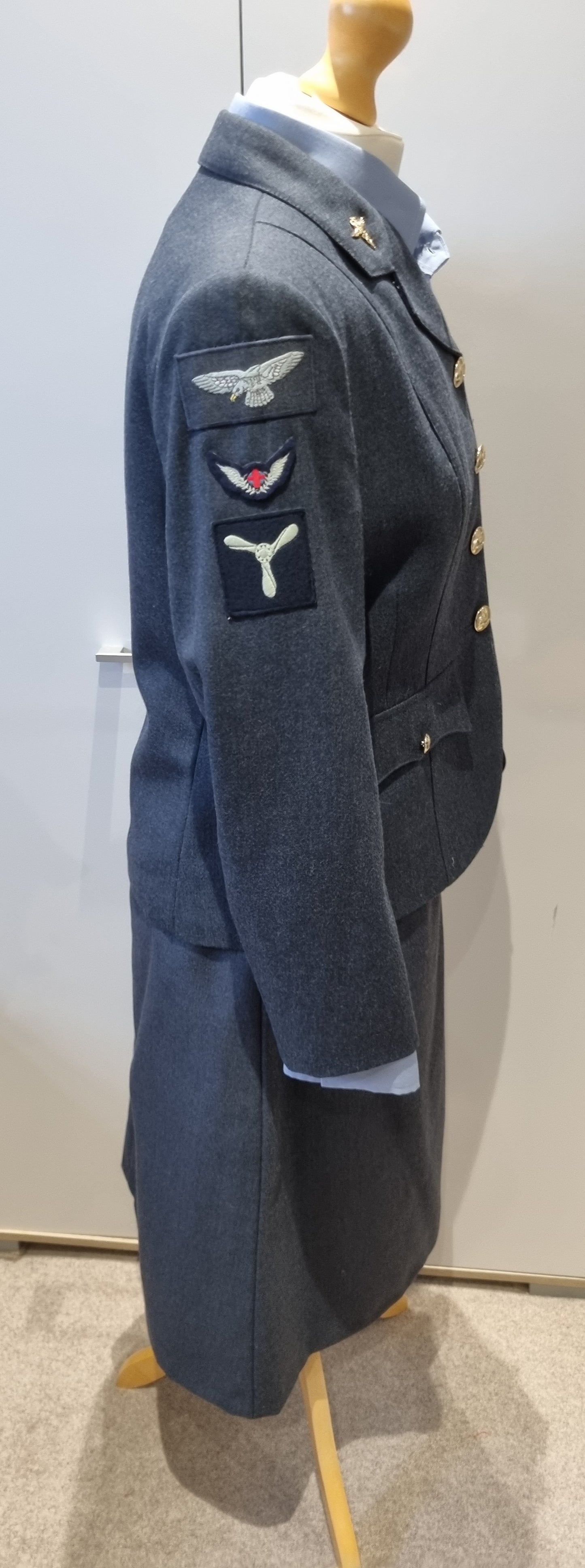 WRAF UK 12-14 RAF Service Dress Uniform Medical Service Jacket Shirt Skirt Cap