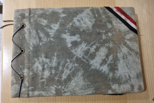 SOLD! WW1 German Army Soldier's Photo Album - 47 Photos + 7 Memorials