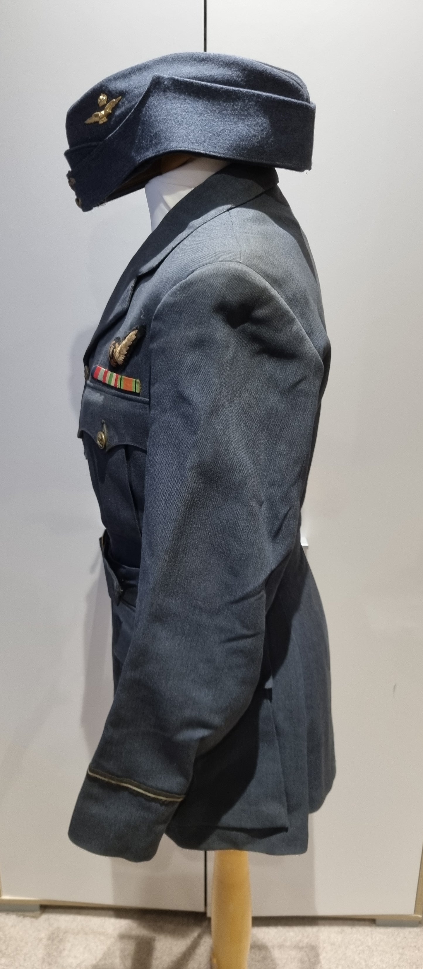 WW2 RAF Single Owner Polish / Czech Officer Uniform & Caps Collection