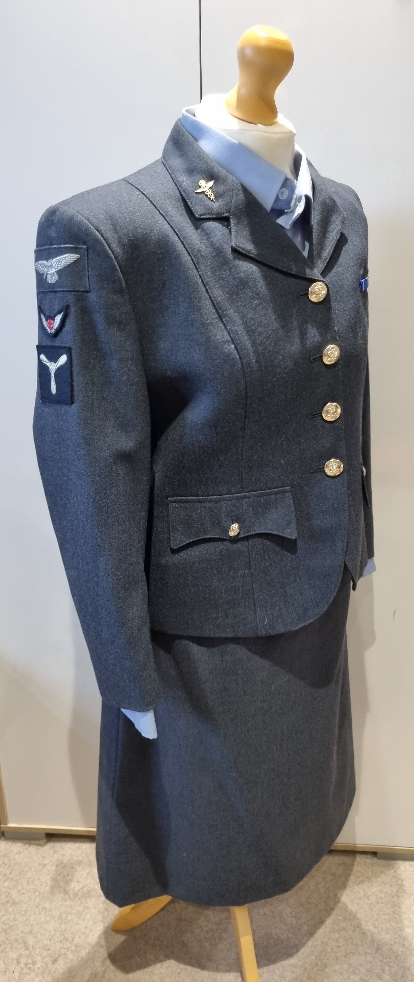 WRAF UK 12-14 RAF Service Dress Uniform Medical Service Jacket Shirt Skirt Cap