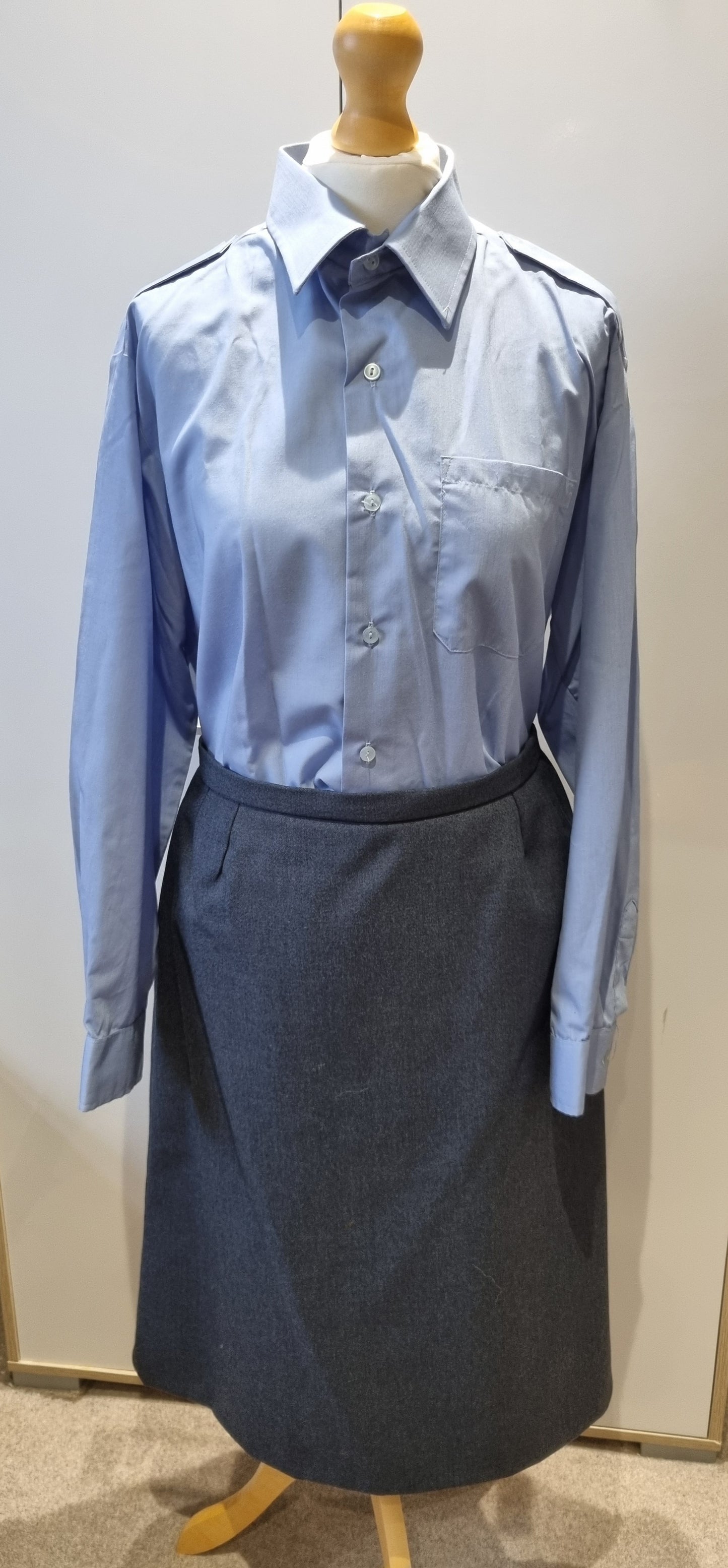 WRAF UK 12-14 RAF Service Dress Uniform Medical Service Jacket Shirt Skirt Cap