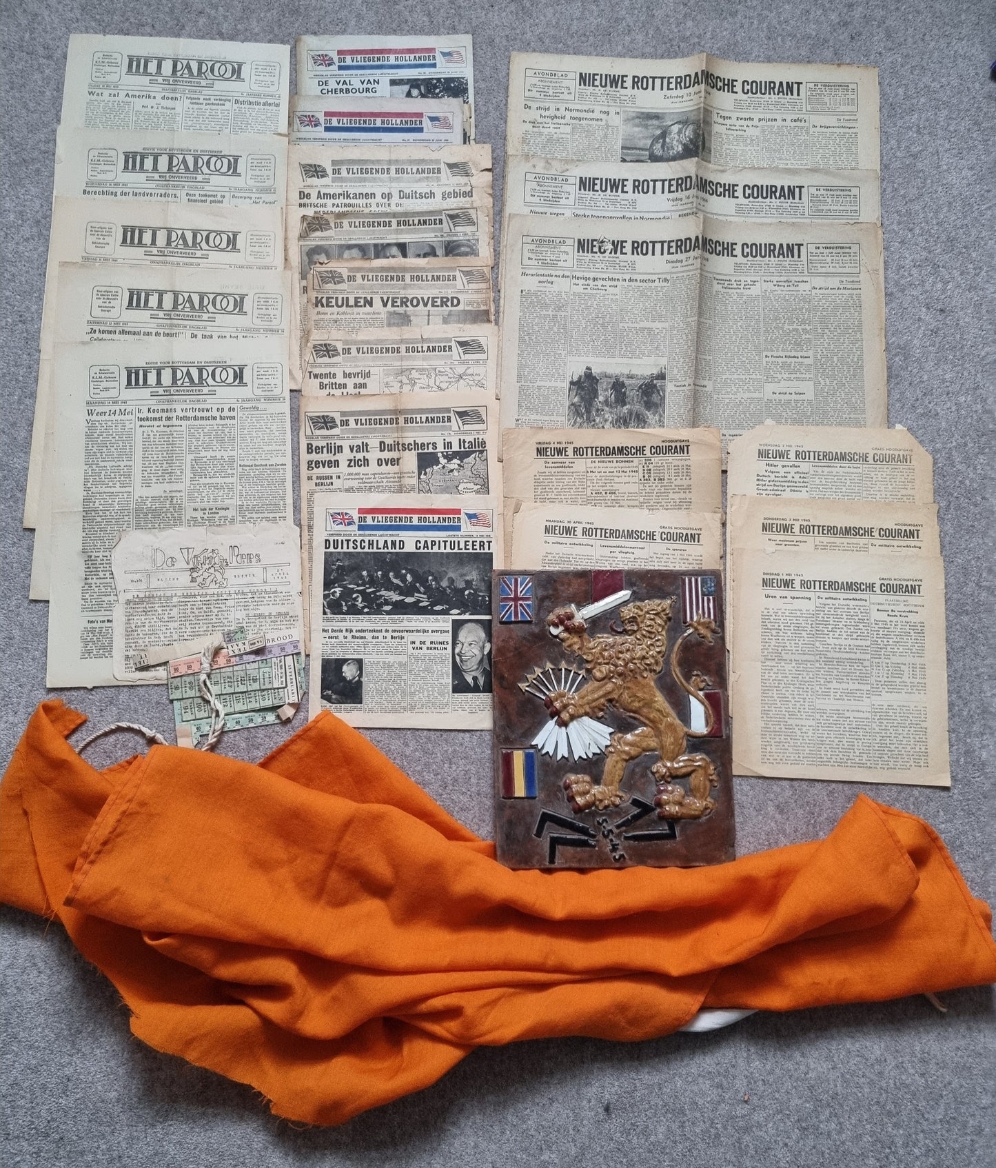 Rare WW2 Dutch Resistance Set - Plaque, Flag, Air Drop Leaflets & Newspapers