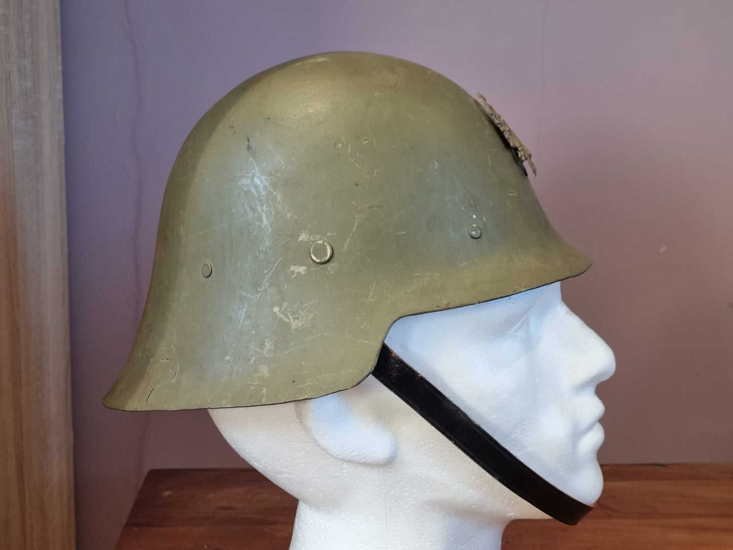 SOLD! WW2 Spanish M26 ‘Con ala’ Helmet with Francoist Badge