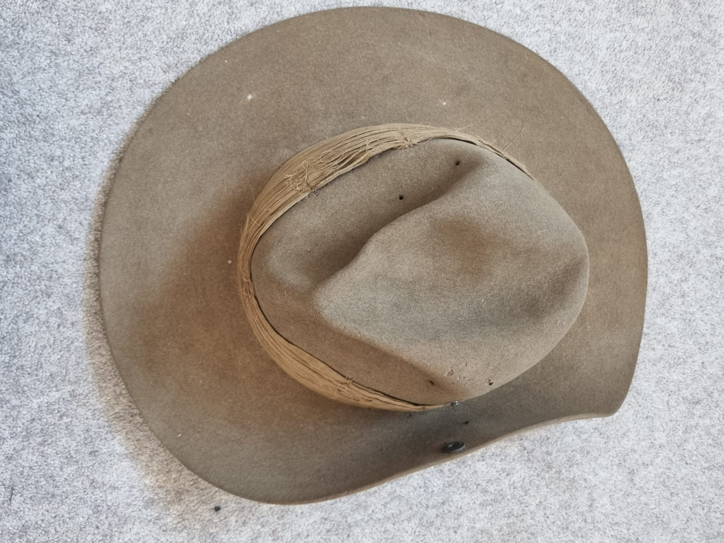 WW2 Royal Australian Air Force (RAAF) Slouch Hat, Dated 1943