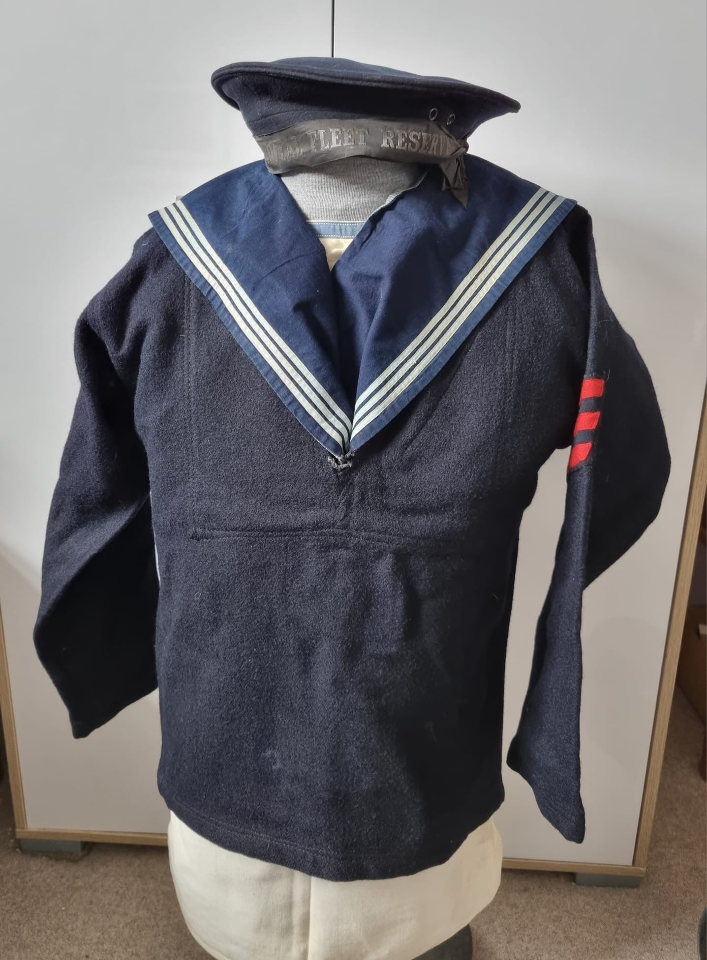 WW2 Era Royal Fleet Reserve Sailors Full Uniform & Ratings Cap