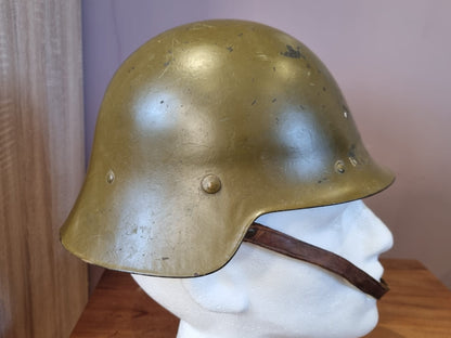 SOLD! Spanish Civil War M26 ‘Con ala’ Helmet