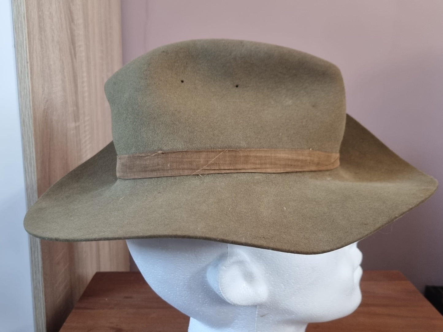WW2 26th Indian Division Slouch Hat, Dated 1943