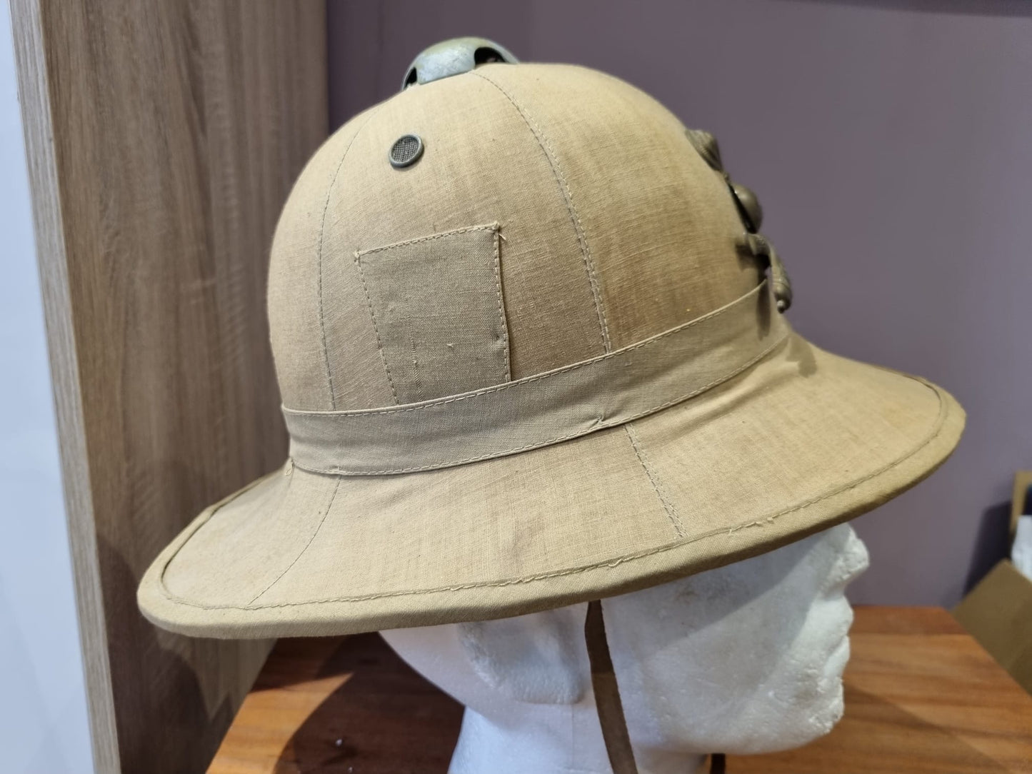 SOLD! WW2 Italian Artillery ‘Fuori Corpo’ M35 Pith Helmet