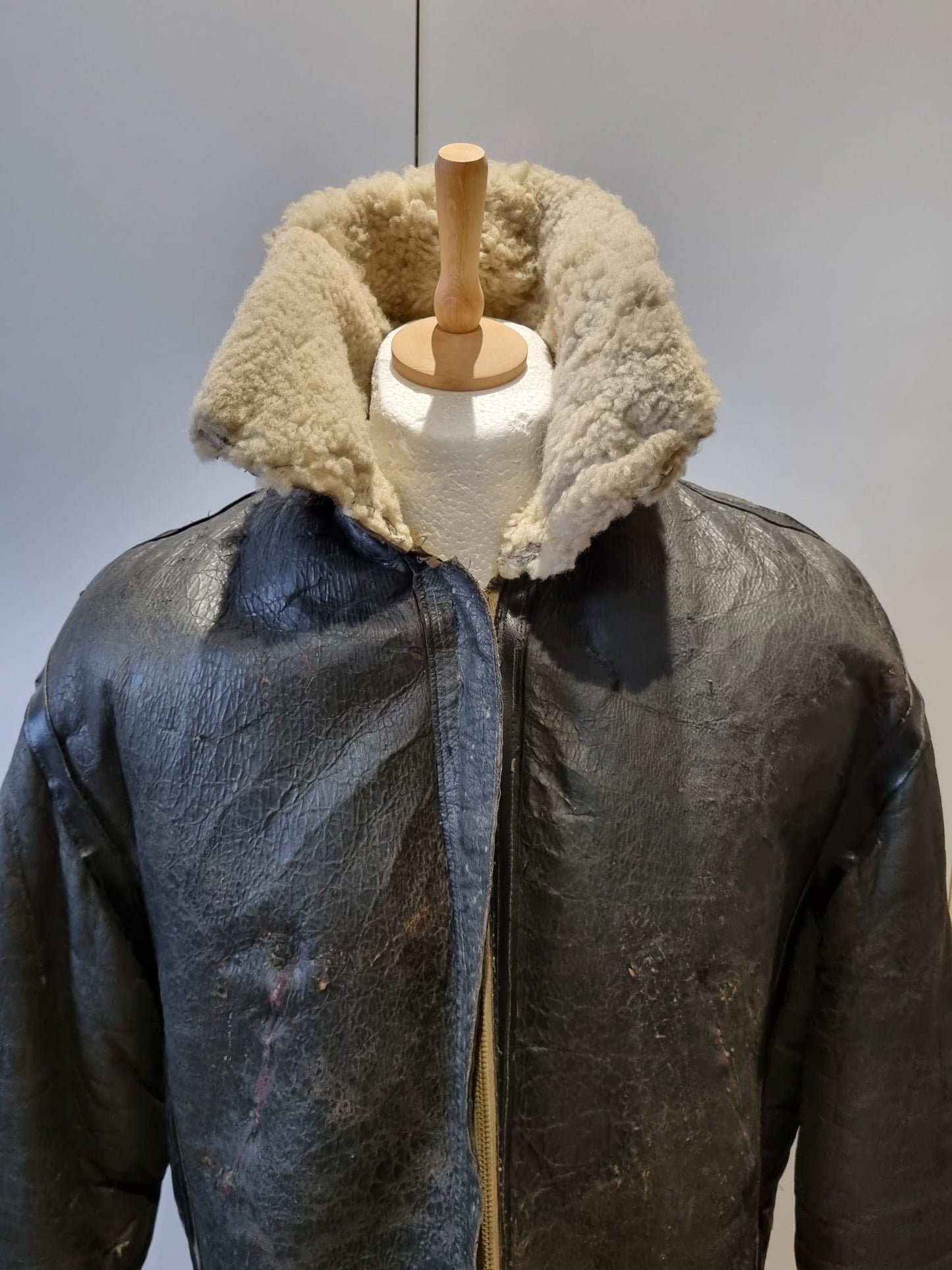 SOLD! WW2 US 8th Army Air Force  B3 Flying Jacket