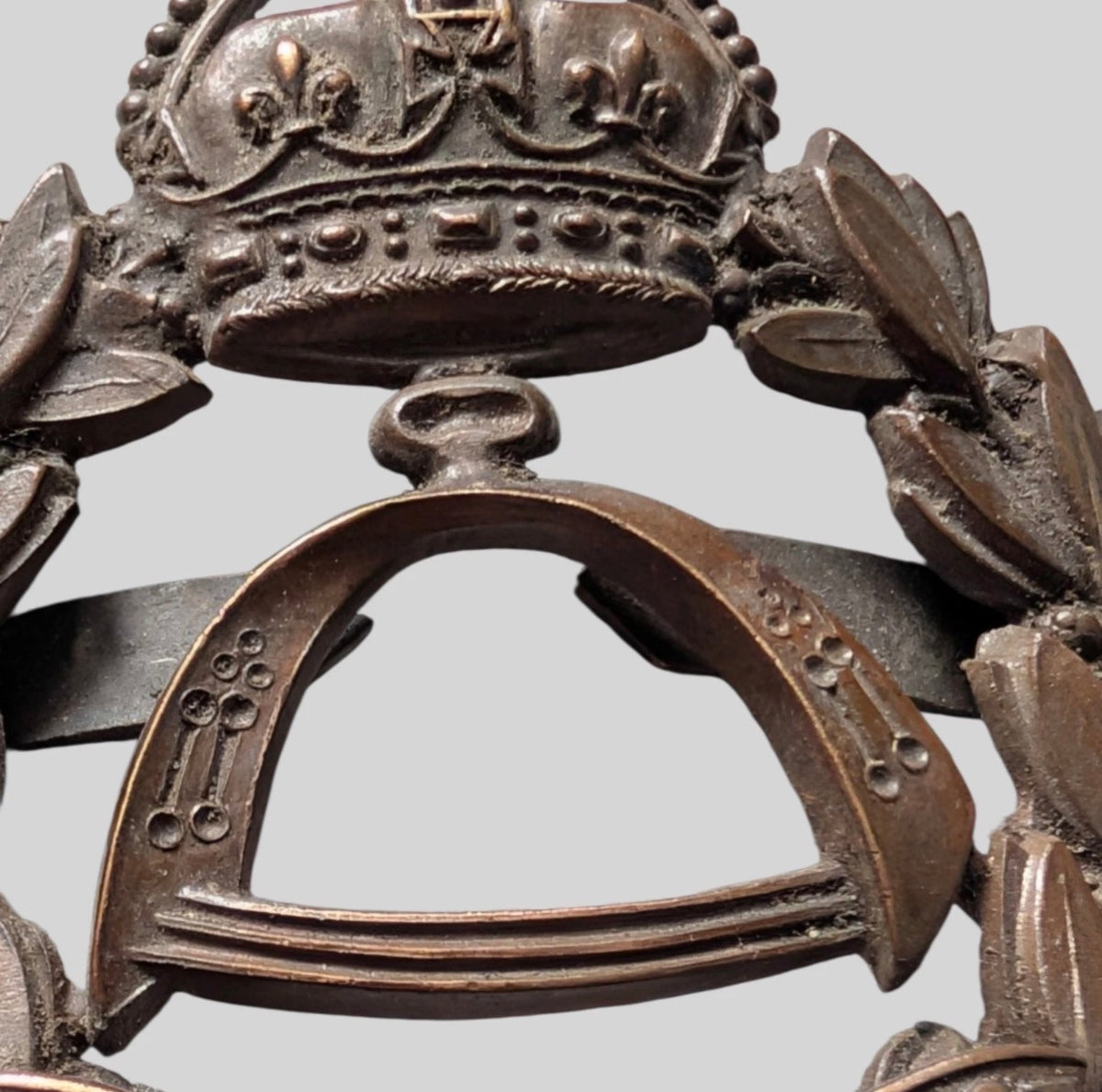 7th Hampshire (Territorial) Battalion Officers Bronze Cap Badge
