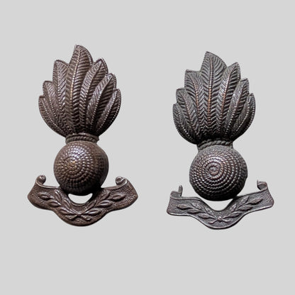 Royal Artillery Territorials Officers Bronze Collar Badge Pair
