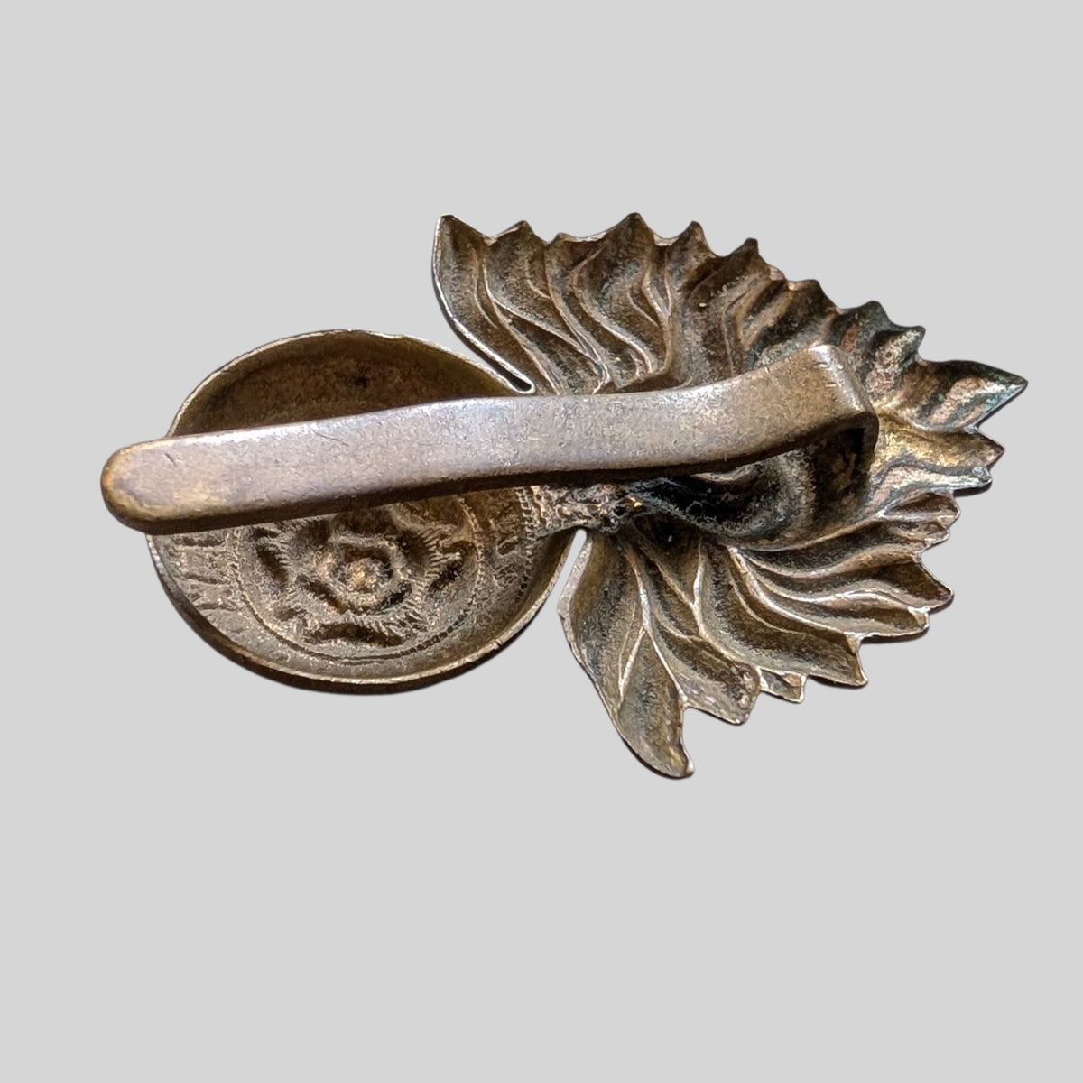 WW1 Royal London Fusiliers Gilding Metal Cap Badge