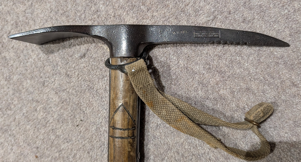 Fantastic WW2 British Army Ski Snow Commando Uniform Hat Webbing Equipment Set