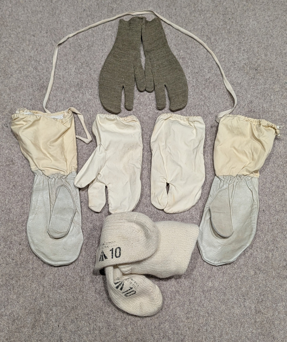 Fantastic WW2 British Army Ski Snow Commando Uniform Hat Webbing Equipment Set