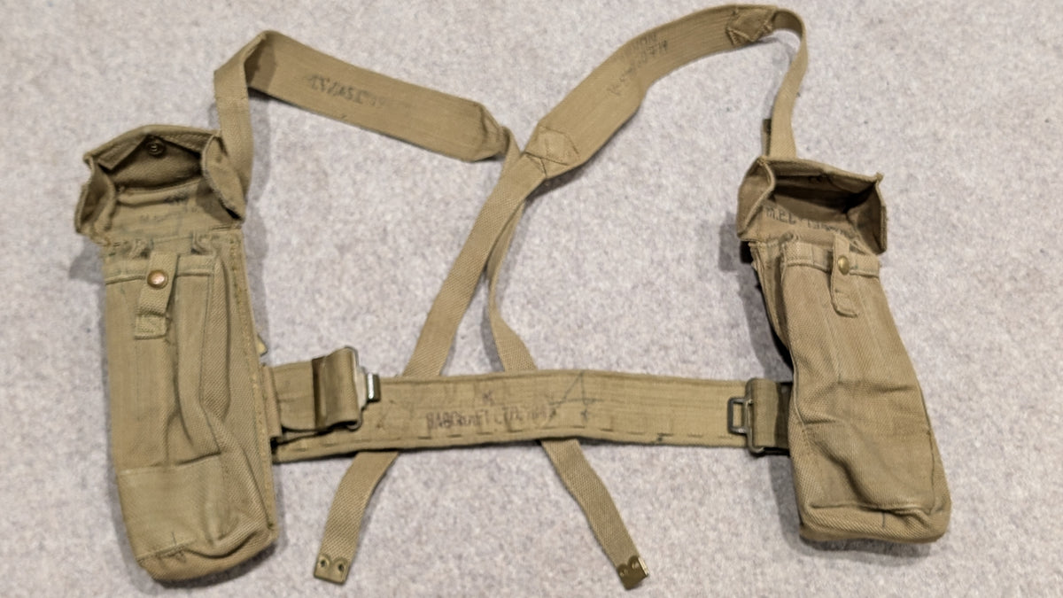 Fantastic WW2 British Army Ski Snow Commando Uniform Hat Webbing Equipment Set