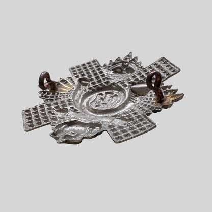 Highland Light Infantry Territorials Short Scroll White Metal Cap Badge