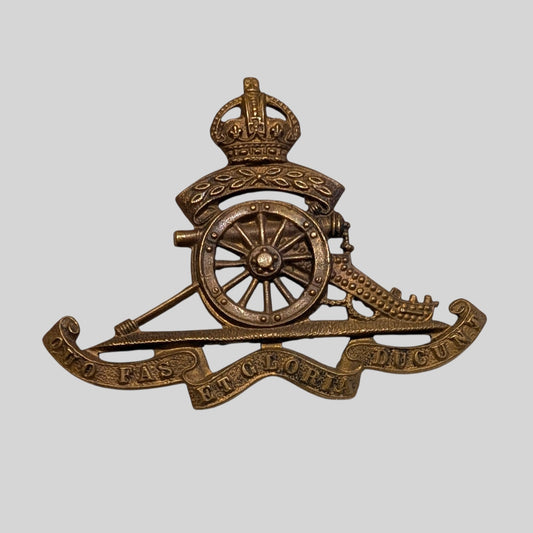 WW1 Royal Artillery Territorials Gilding Metal KC Cap Badge