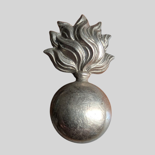 Royal Artillery Volunteers White Metal Small Collar Badge