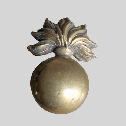 Royal Marines Artillery Gilding Metal Small Cap Badge