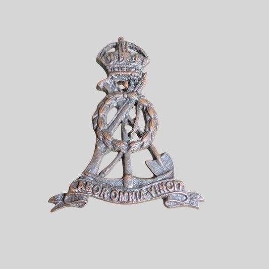 Labour Corps Officers Bronze Collar Badge