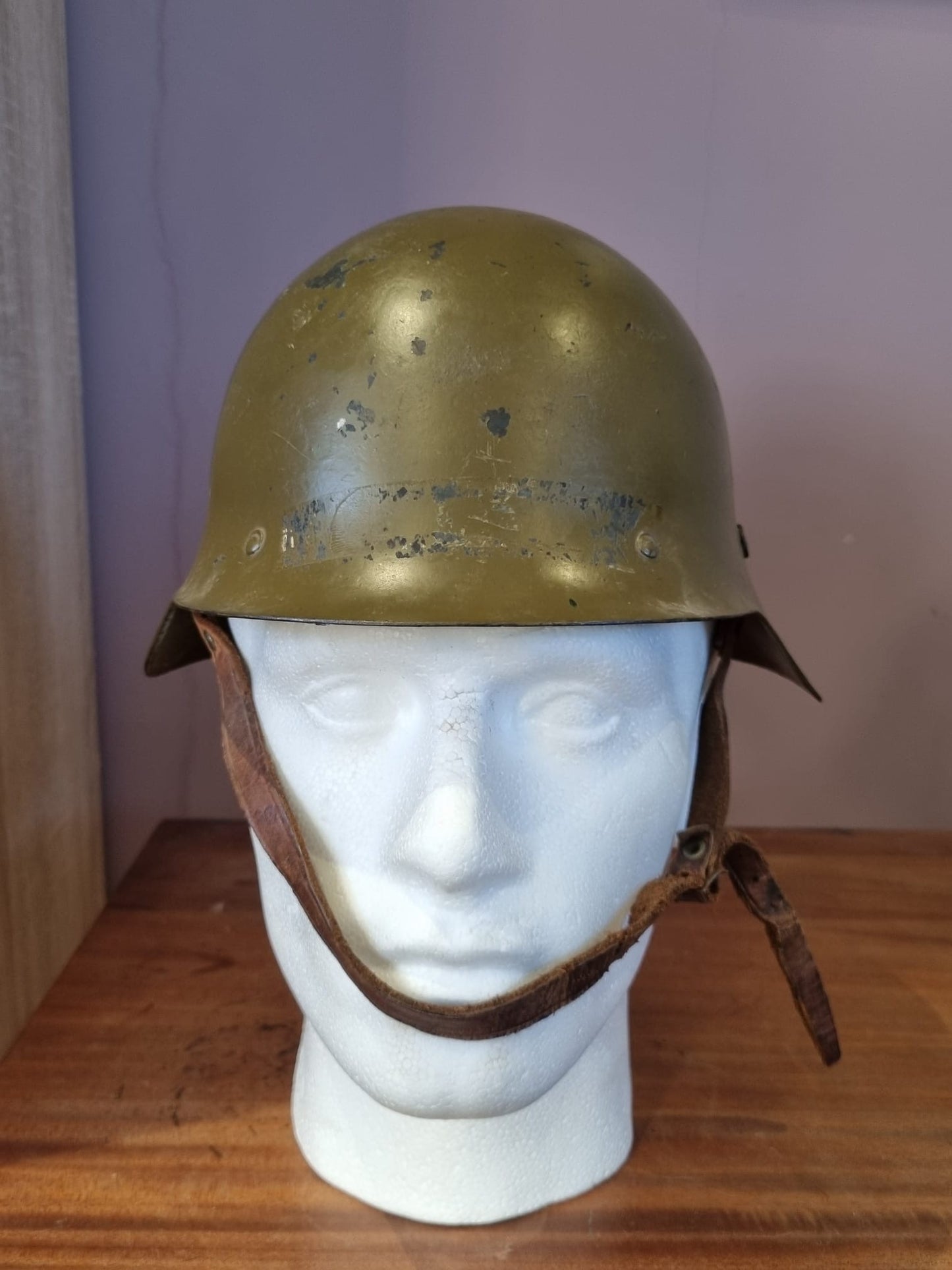SOLD! Spanish Civil War M26 ‘Con ala’ Helmet