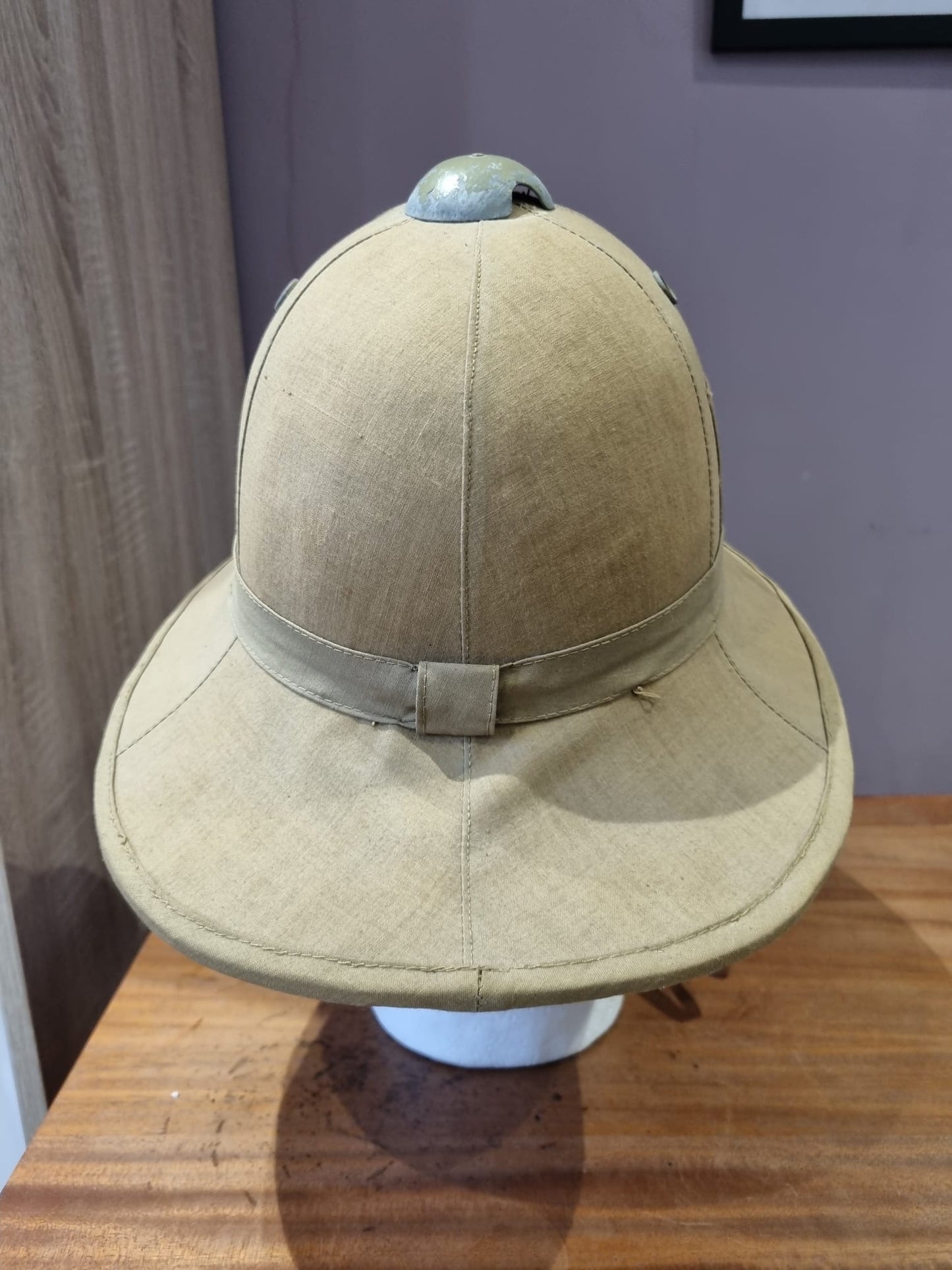 SOLD! WW2 Italian Artillery ‘Fuori Corpo’ M35 Pith Helmet