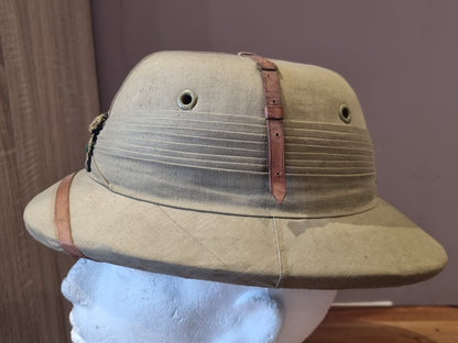 WW2 Italian Infantry Officer’s ‘India’ Pattern Pith Helmet