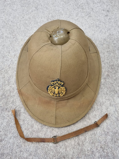 WW2 Italian Air Force M28 Pith Helmet