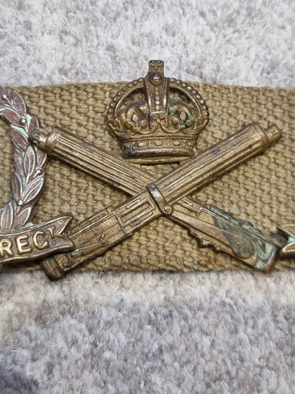 Unique WW1 Souvenir Belt with 14 British Army Cap Badges