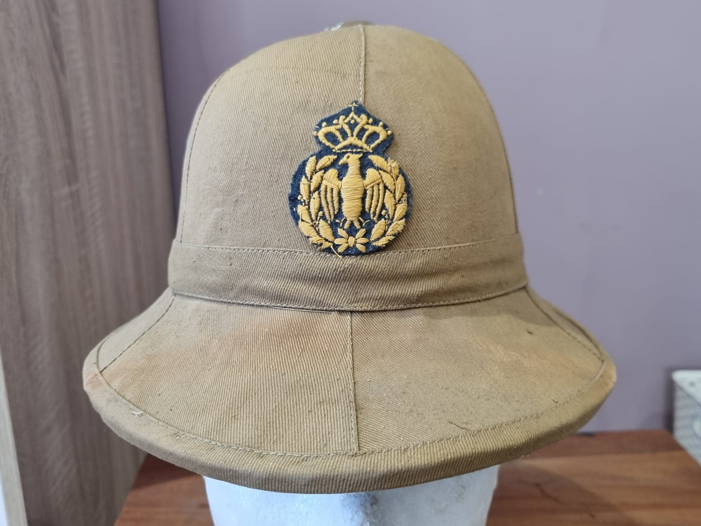 WW2 Italian Air Force M28 Pith Helmet