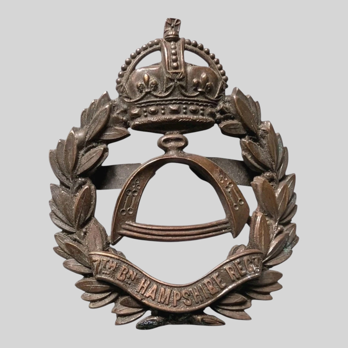 7th Hampshire (Territorial) Battalion Officers Bronze Cap Badge