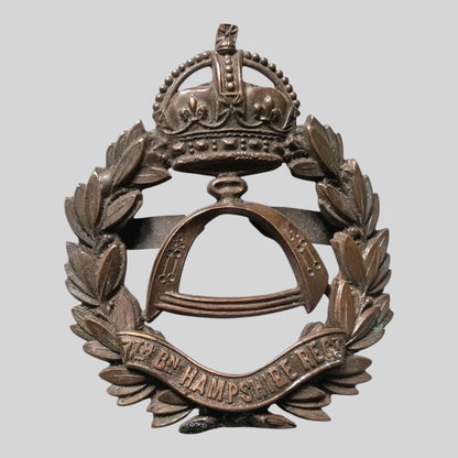 7th Hampshire (Territorial) Battalion Officers Bronze Cap Badge