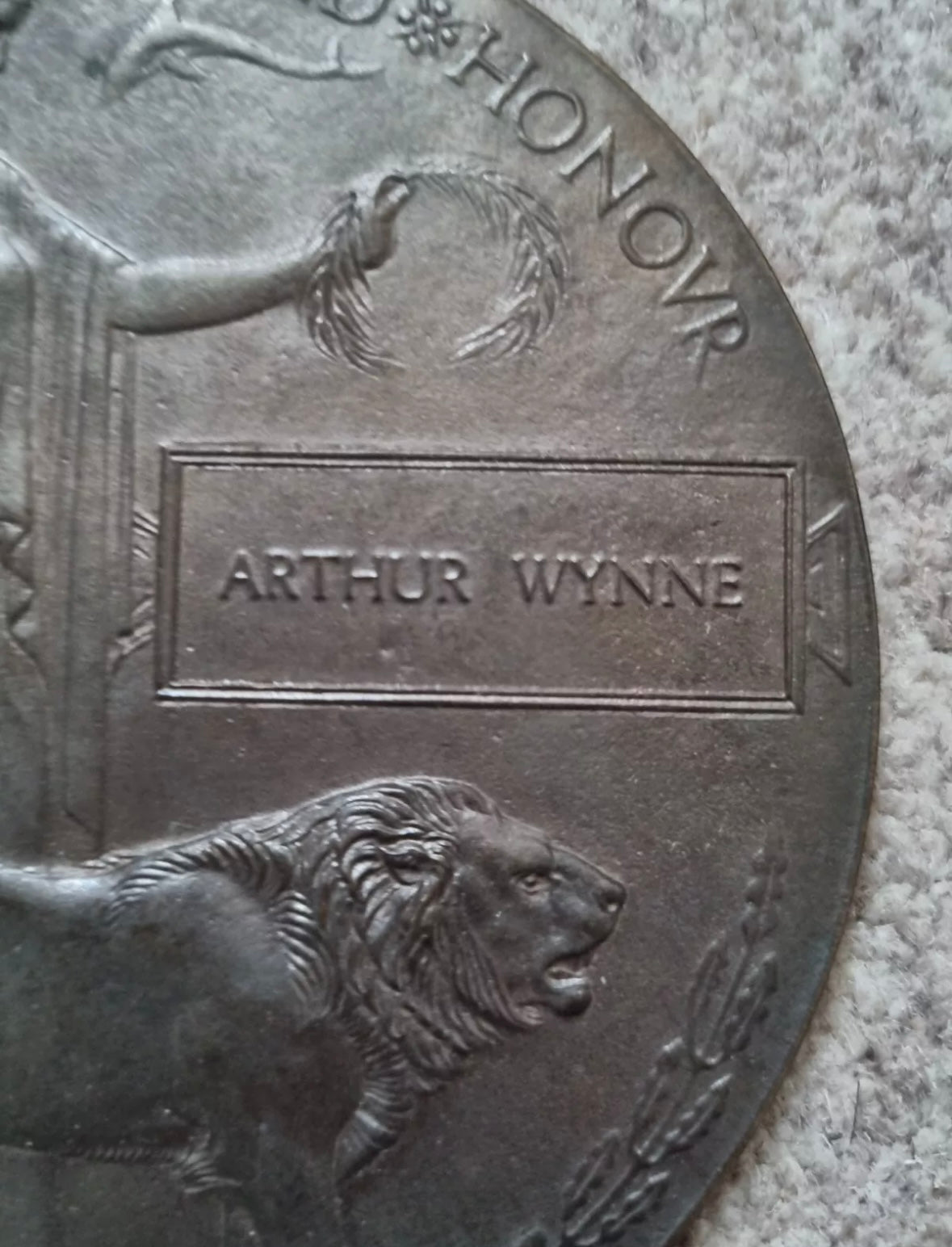 SOLD! WW1 British Death Plaque & Envelope to Arthur Wynne
