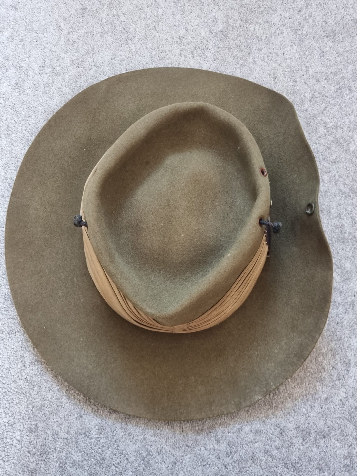 WW2 Royal Australian Air Force (RAAF) Slouch Hat, Dated 1943