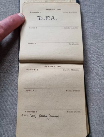 SOLD! Rare WW2 French Vichy Diary, "Agenda de Armée Nouvelle 1942"