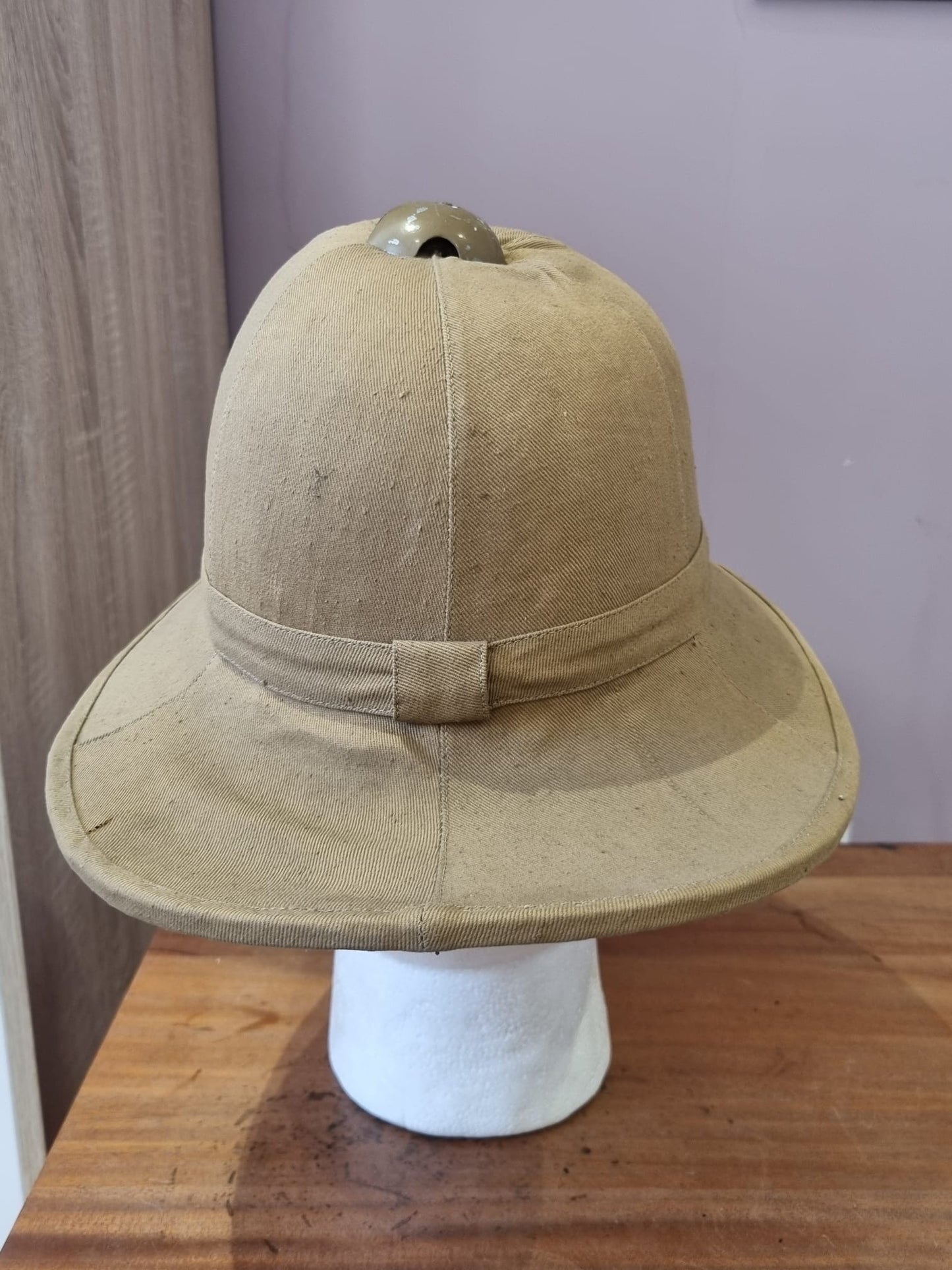 WW2 Italian Air Force M28 Pith Helmet