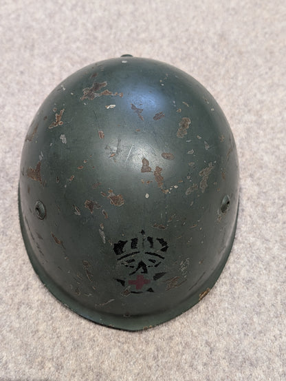 Rare WW2 Italian Army M33 Helmet With Medics Doctors Decal