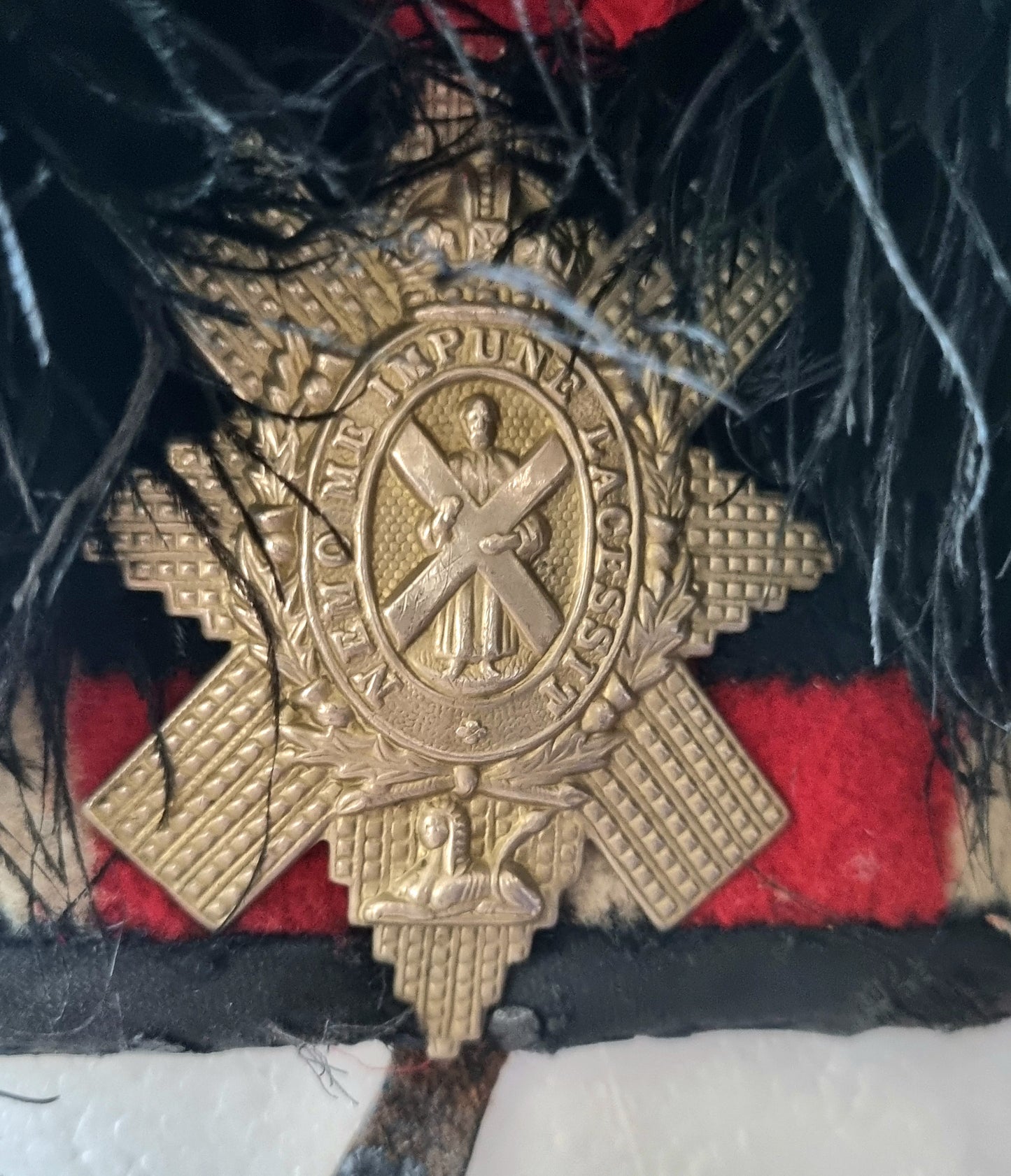 WW2 Black Watch 5 Tail feather bonnet & Tin For Major Malcolm Wolfe-Murray