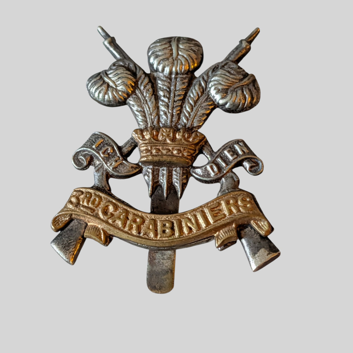 3rd Carabiniers Senior NCOs Die Cast Bimetal Cap Badge