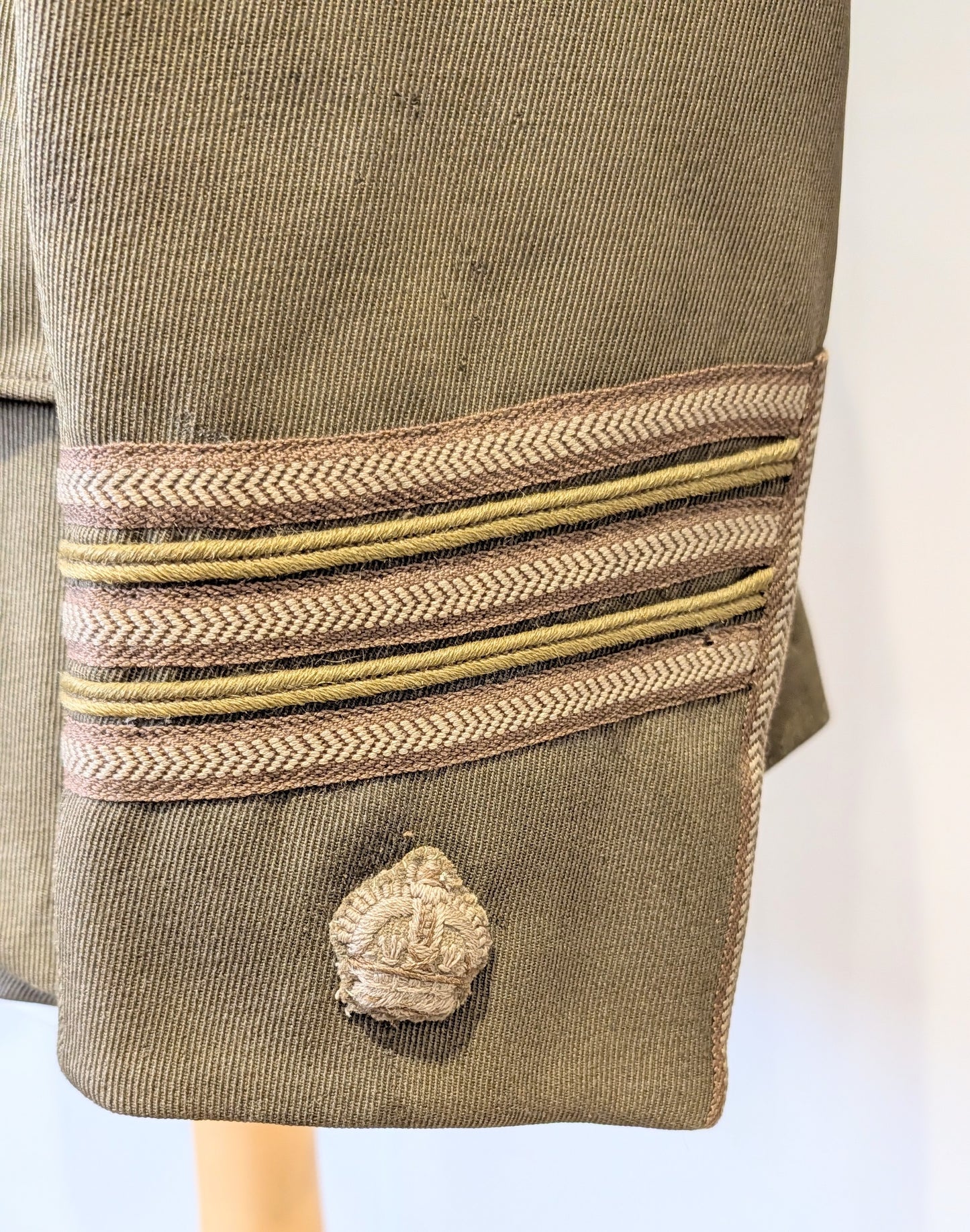 Fantastic WW1 9th Bn Glasgow Highlanders HLI Territorial Major's Cutaway Cuff Rank Jacket to an MC Winner