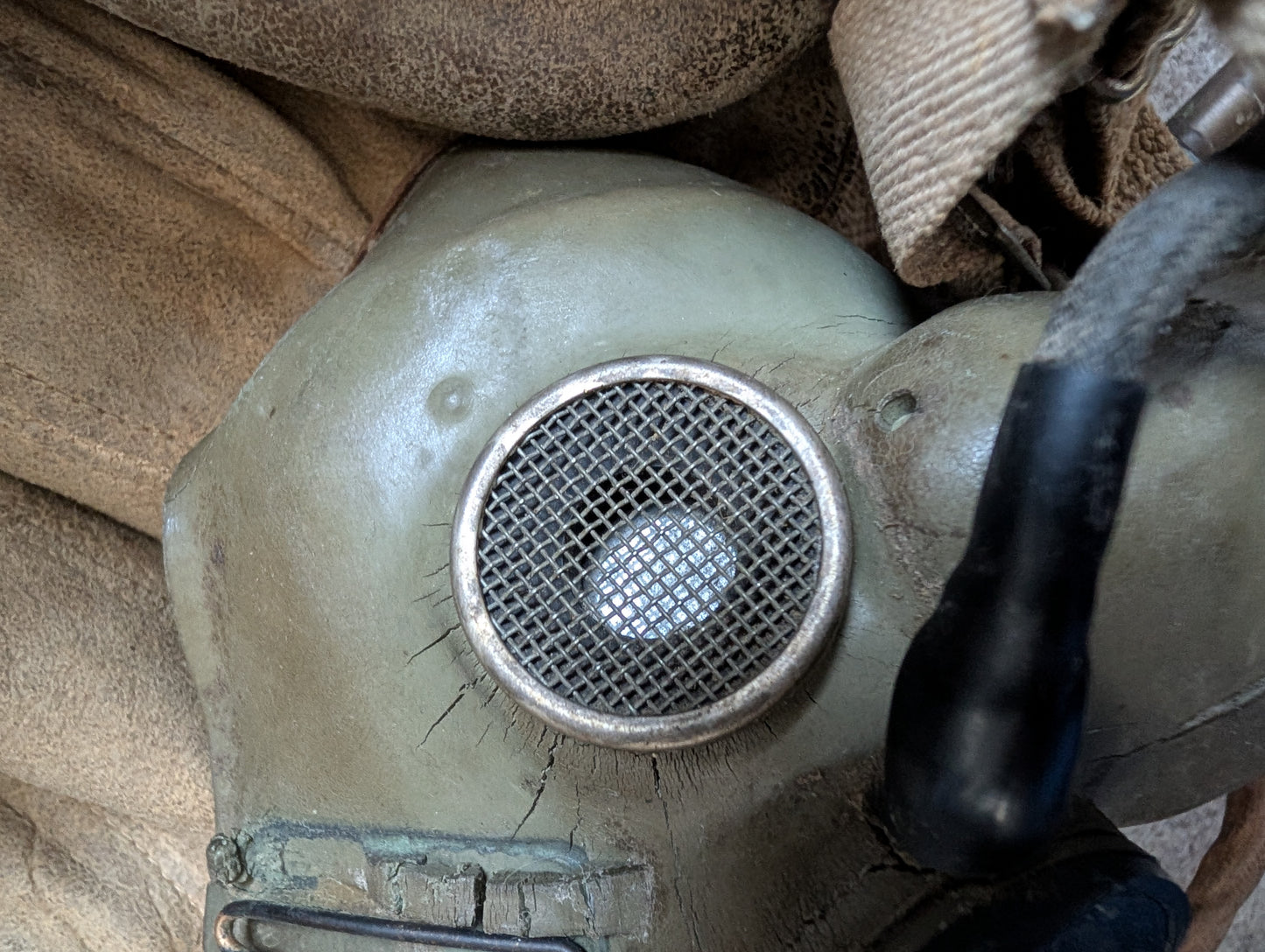 WW2 RAF TYPE C FLYING HELMET, RECEIVERS & WIRING LOOM + TYPE H MASK